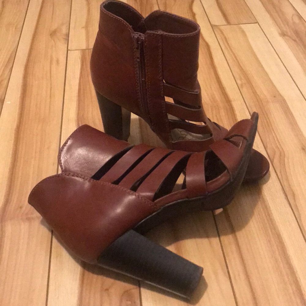 Tan High heels
